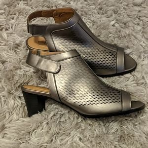 Women's Wide With Open Toe Shoes